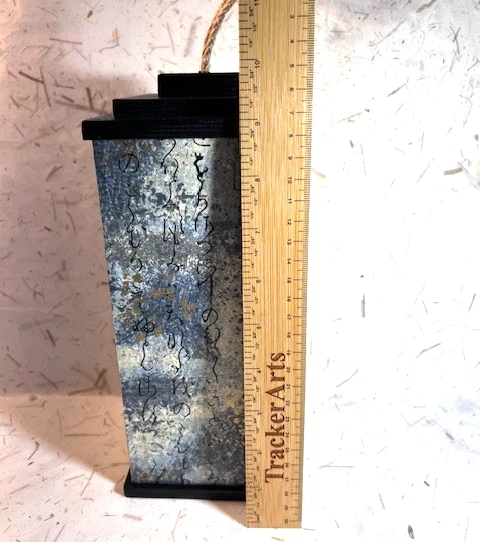 Marco de madera cortado con láser hecho a mano con papeles Yuzen japoneses, LED, 10" de alto, excelente estado Foto 4 de 4