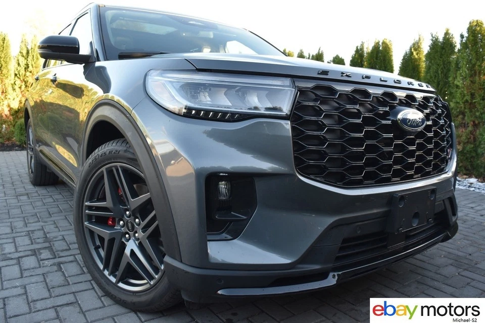 2025 Ford Explorer AWD 3.0TT ST-EDITION(NEW WAS $61,185) - Image 2 of 4