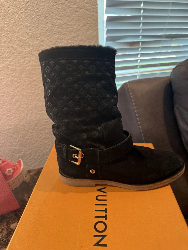 Botas Louis Vuitton de gamuza de piel de oveja fauvistas negras para mujer talla 7 Foto 4 de 4