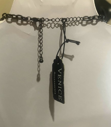 Venice Accessories Chain Link Necklace With Charms NWT Gunmetal Hardware - Picture 3 of 7