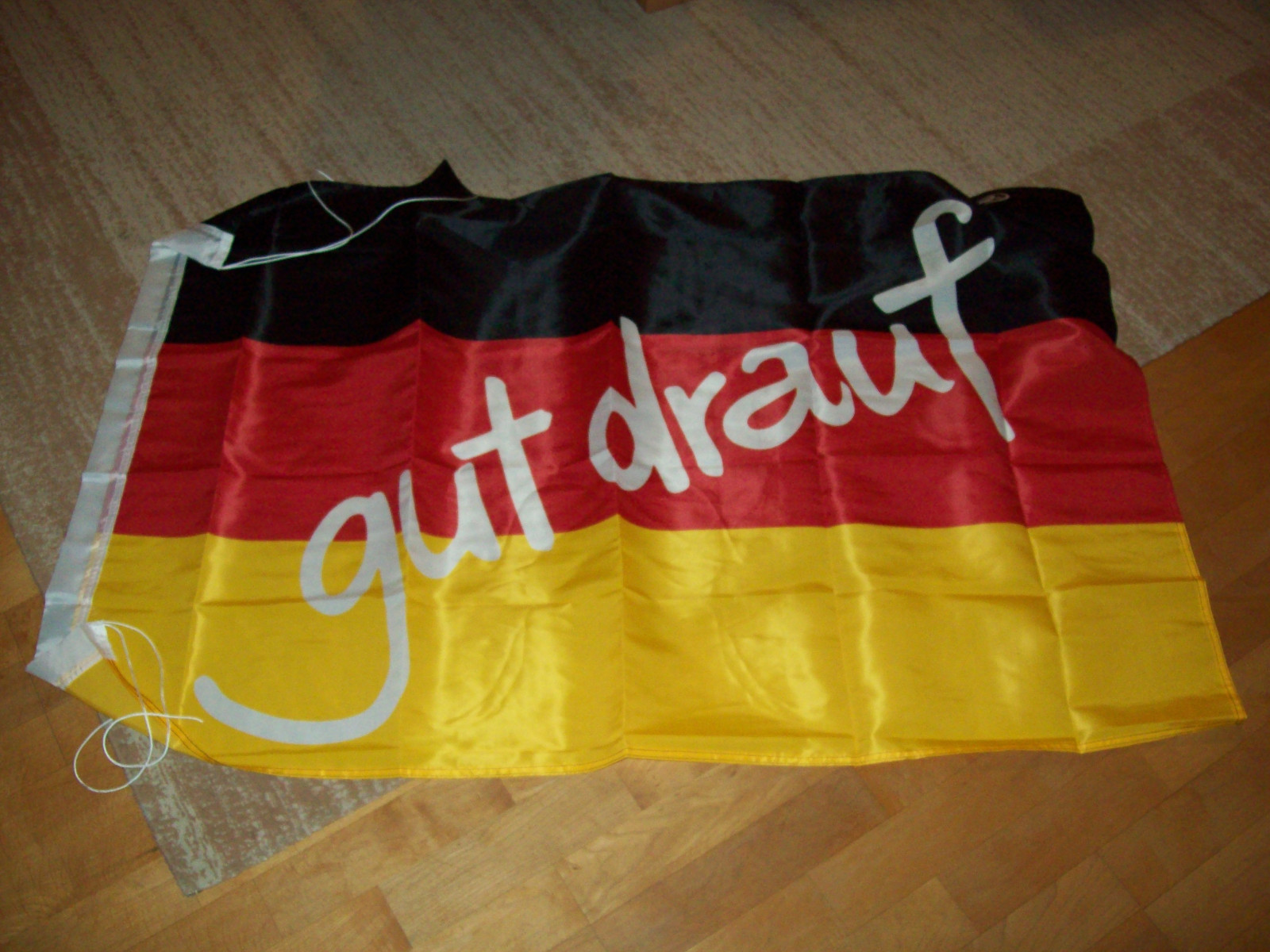 Bild 1 von 2
