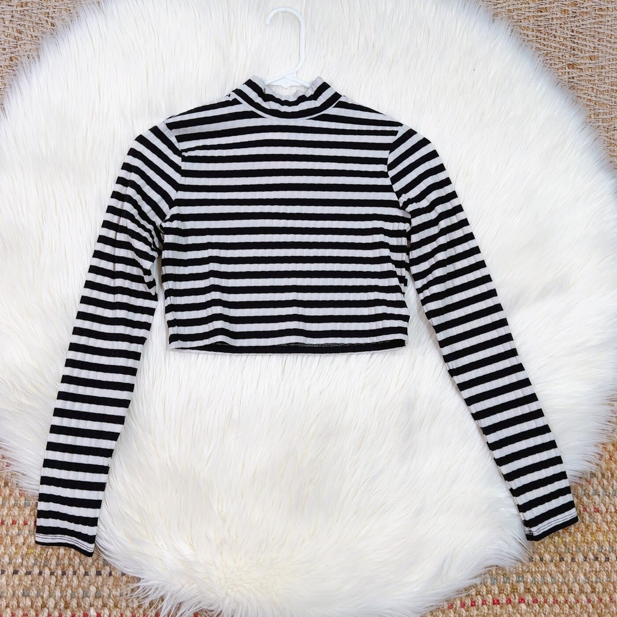 H&M Women's Black White Striped Ribbed Long Sleeve Mock Neck