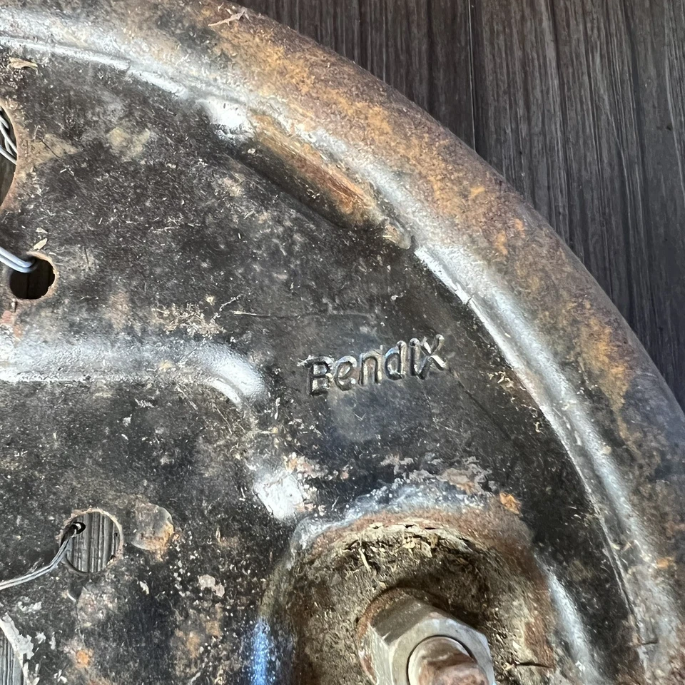 Placa de freno Bendix 47898-R Willys Jeep Foto 3 de 4