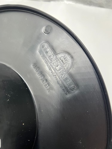 (QTY 6) Hydrofarm HG6RDBK 6 inch Wide Round Plant Lip Bucket Basket Lid Black - Picture 4 of 6