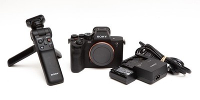 Sony Alpha A7 IV A7IV ILCE-7M4 33MP Mirrorless Camera Body Only + Extras! * USA