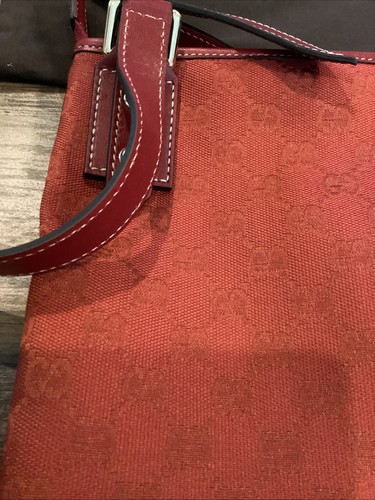 Borsa a tracolla Gucci in tela rossa - Foto 4 di 11