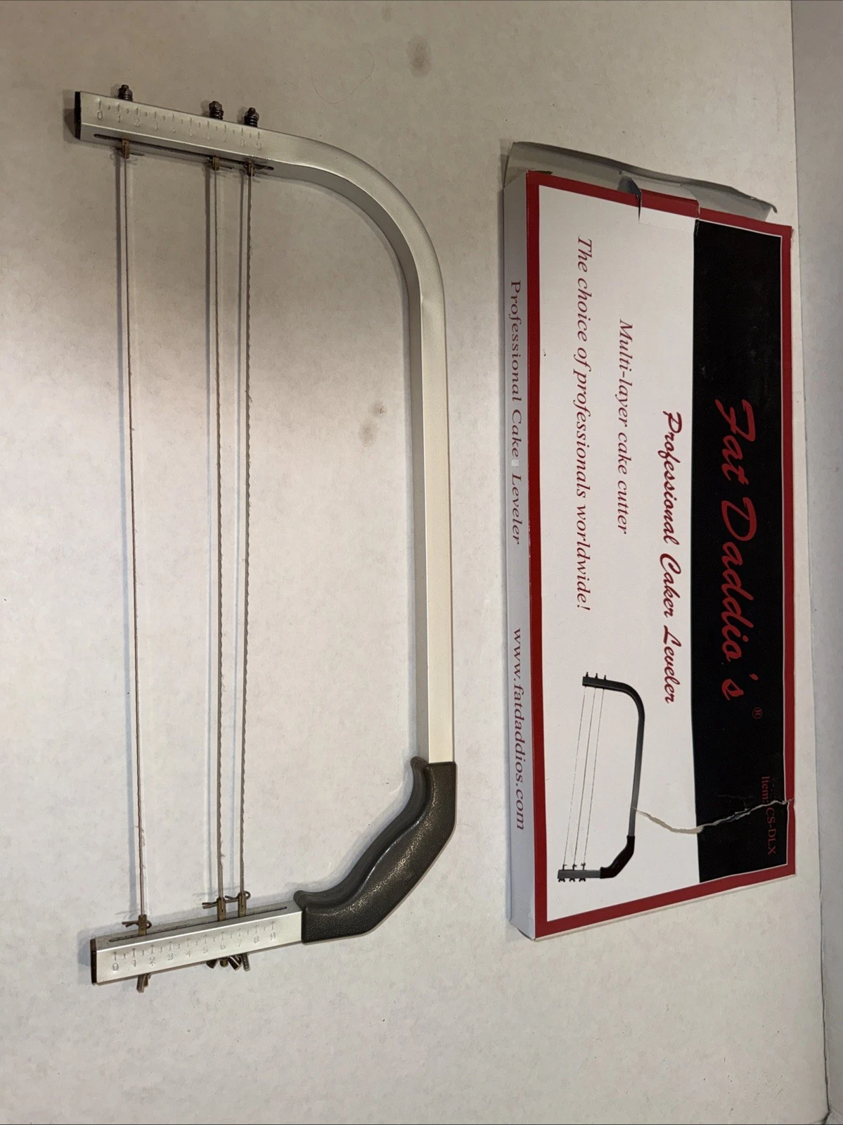 Fat Daddios Cake Leveler Deluxe 20 Inch Cutting blades Multi Layer Guide