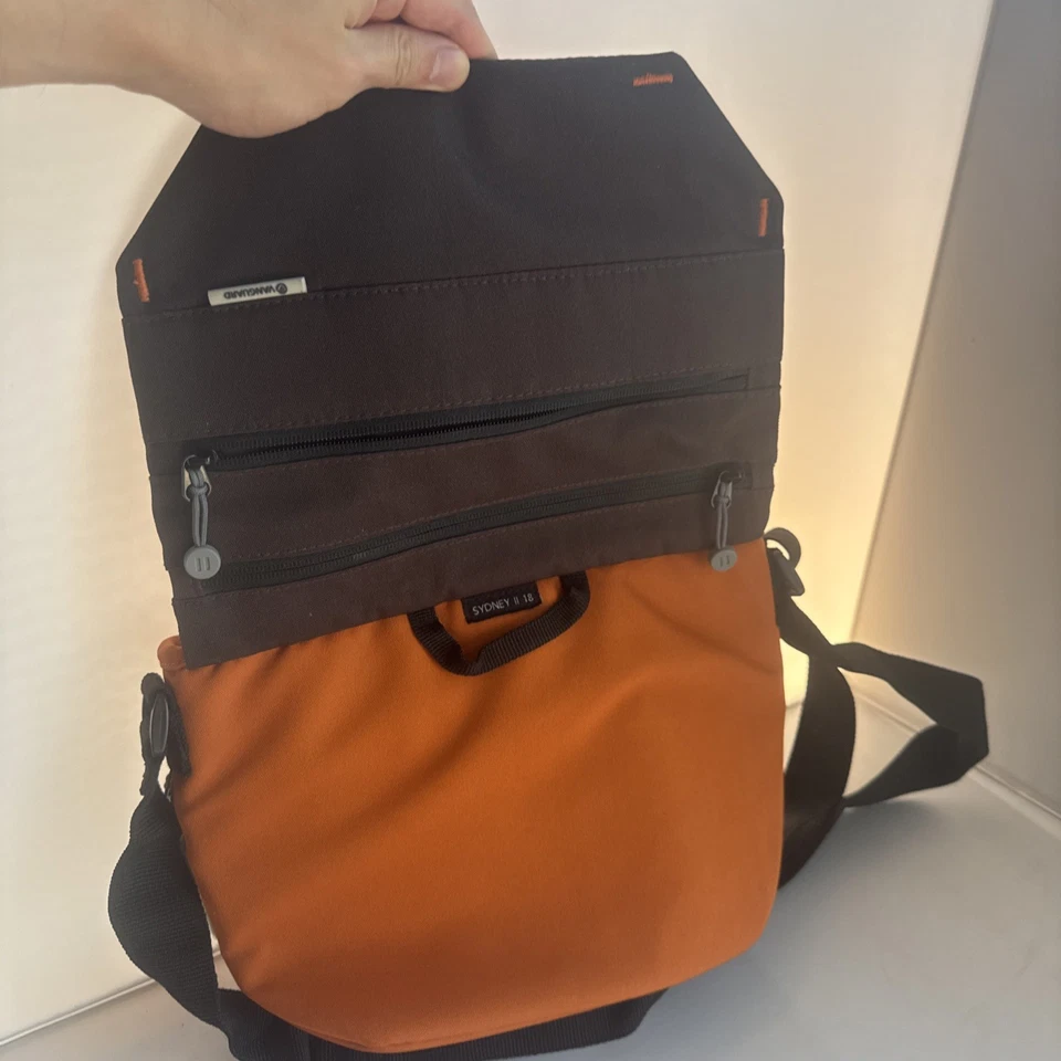 Vanguard USA Sydney II 18 Estuche para Cámara Soporte 14" W x 9" H Marrón Óxido y Negro Foto 3 de 4