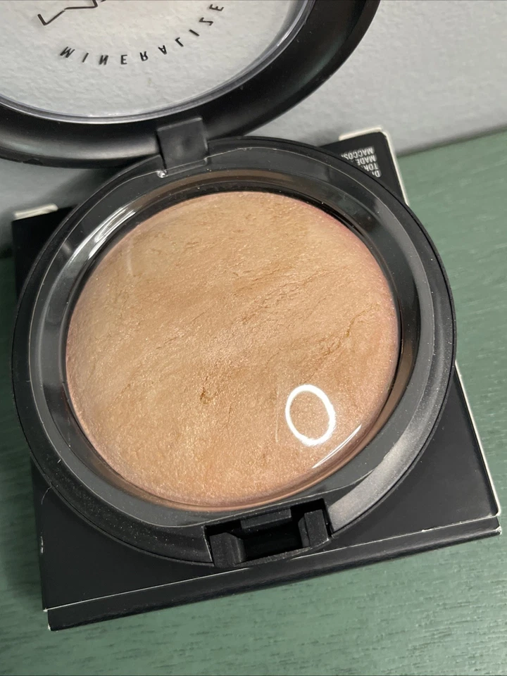 MAC Cosmetics Mineralize Skinfinish - Porcelain Pink - NEW - Image 4 of 4