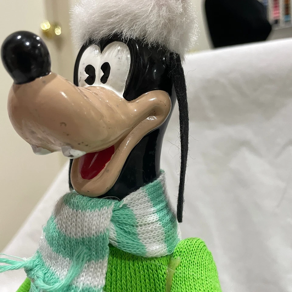 Disney Goofy Cascanueces con Etiqueta Sombrero de Santa, Campanas y Adornos Animación Madera LEER Foto 3 de 4