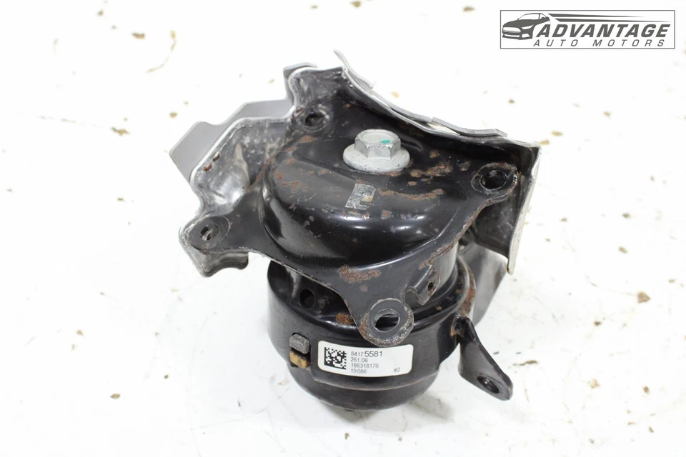 Chevrolet Silverado 1500 LD 2019 5,3 L V8 delantero izquierdo lado del conductor montaje del motor OEM Foto 2 de 4