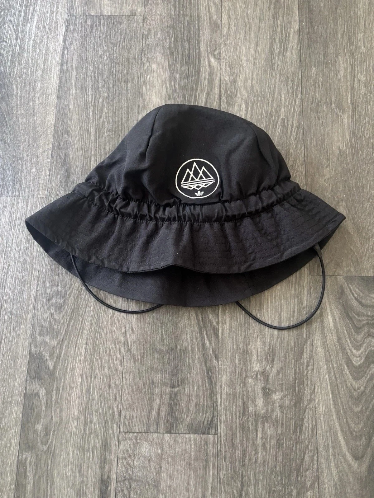 Adidas SPZL SS26 Mod SPZL Bucket Hat Black One Size OSFM Brand New With Tags
Opens in a new window o