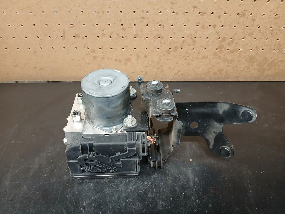 12 13 INFINITI FX50 BOMBA DE FRENO ANTIBLOQUEO ABS OEM 47660-3EV7E Foto 3 de 4