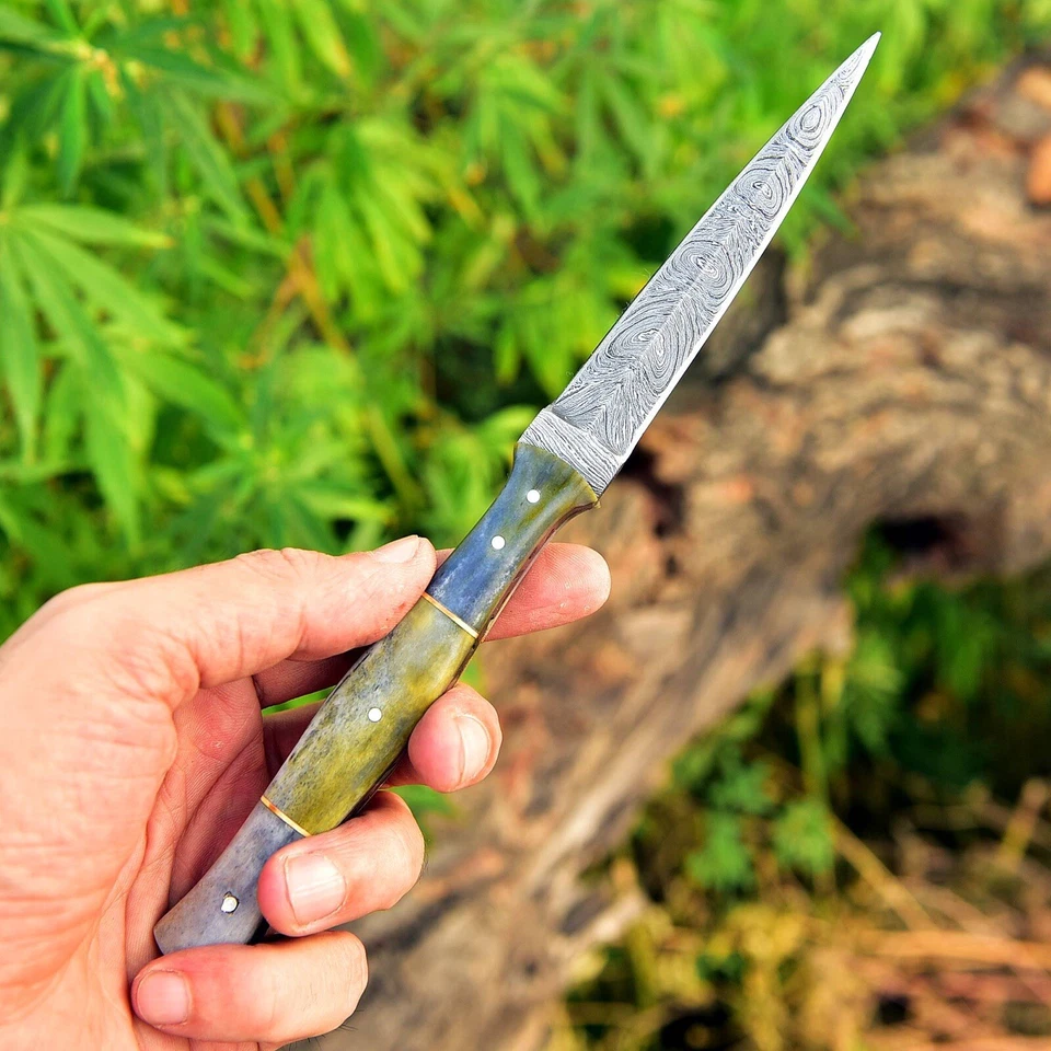 Cuchillo de bota de daga de caza de acero Damasco de doble filo hecho a mano mango de hueso de camello Foto 2 de 4