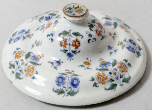 Assiettes déco en céramique de Moustiers