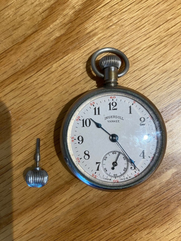 Vintage Ingersoll Yankee Pocket Watch Runs for a few seconds with extra