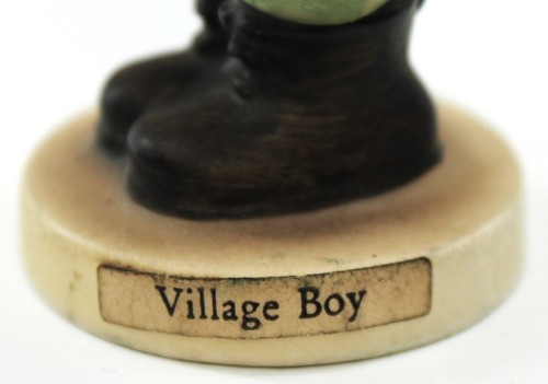 PRISTINE Goebel Hummel ** VILLAGE BOY ** #51 3/0 TMK-5 BEST CONDITION ON EBAY - Picture 3 of 4