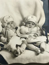 Antique~ Folder Card Photo Of Cute Twin Babies! Guy’s Studio~ St. Clouds Minn.