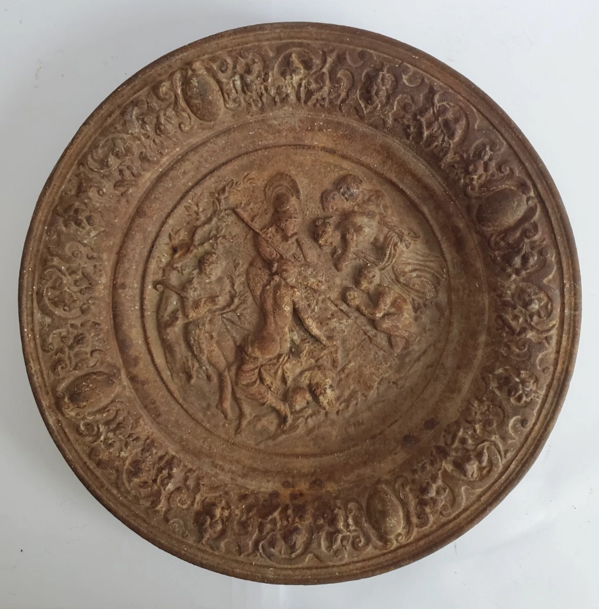 Alter dekorativer Teller, Wandteller, Urteil des Paris, Antikes Motiv