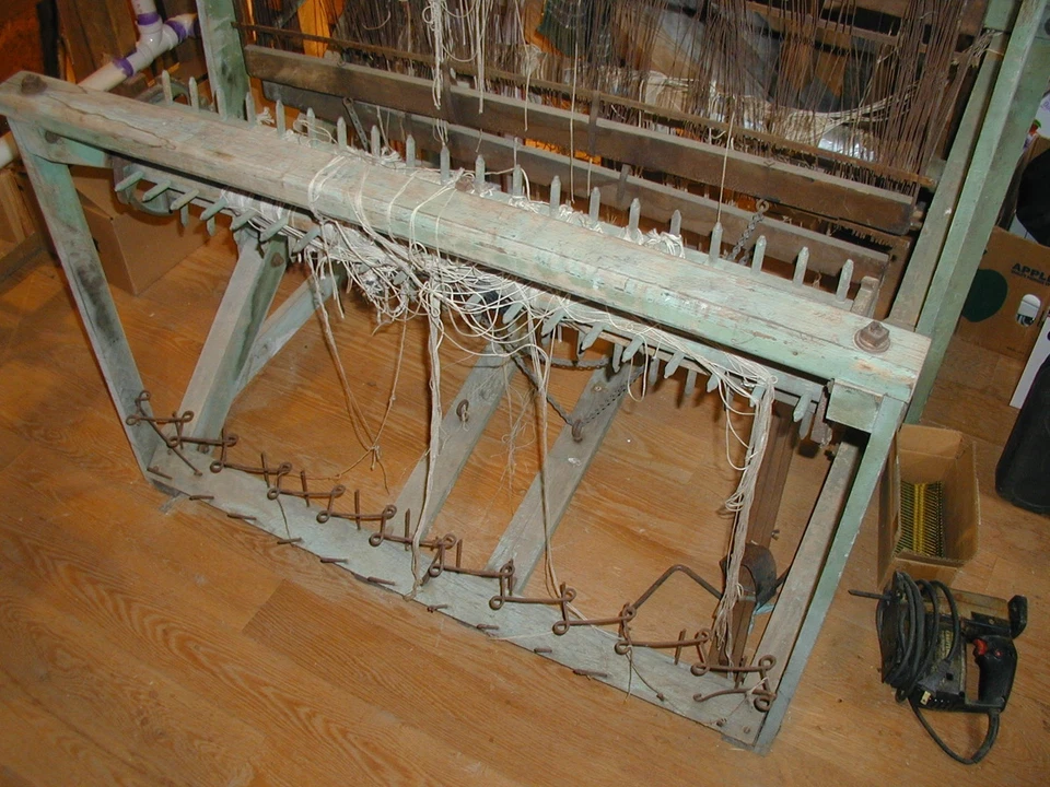 UNION LOOM NO 36 - Fully Disassembled Ready for Refurbishment, All Parts, Manual - Image 3 of 4