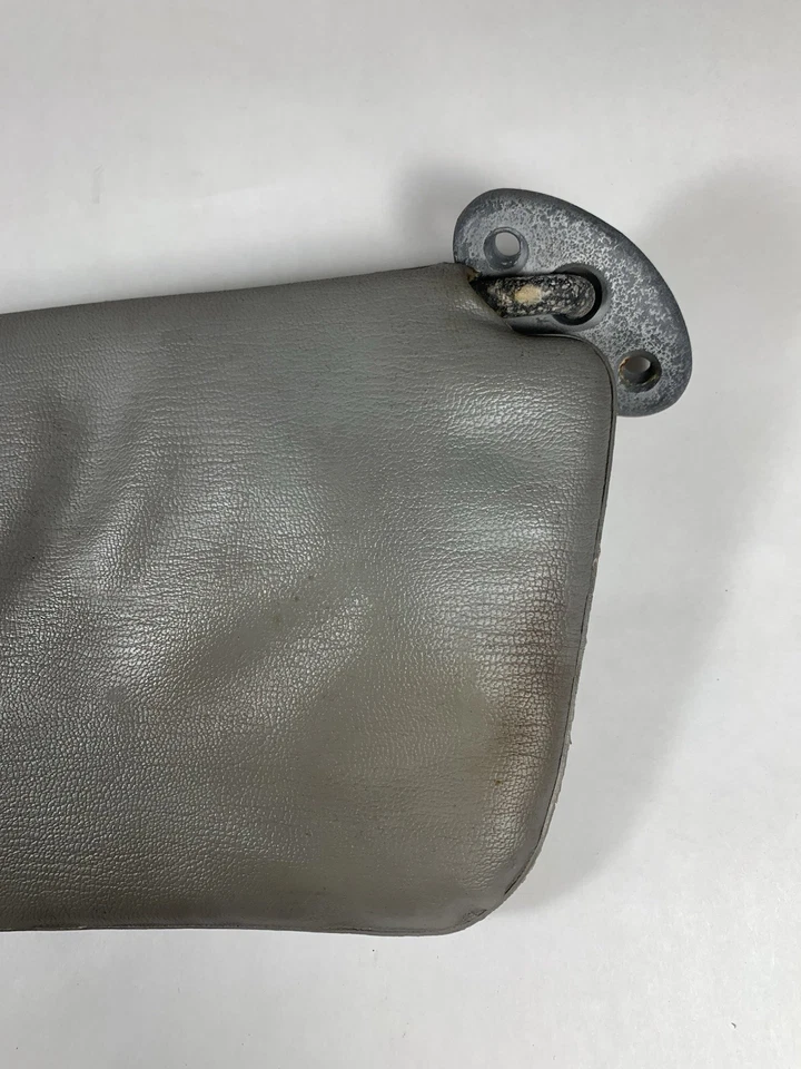 Parasol derecho Toyota Corolla te51 1977 de colección pieza OEM Foto 4 de 4