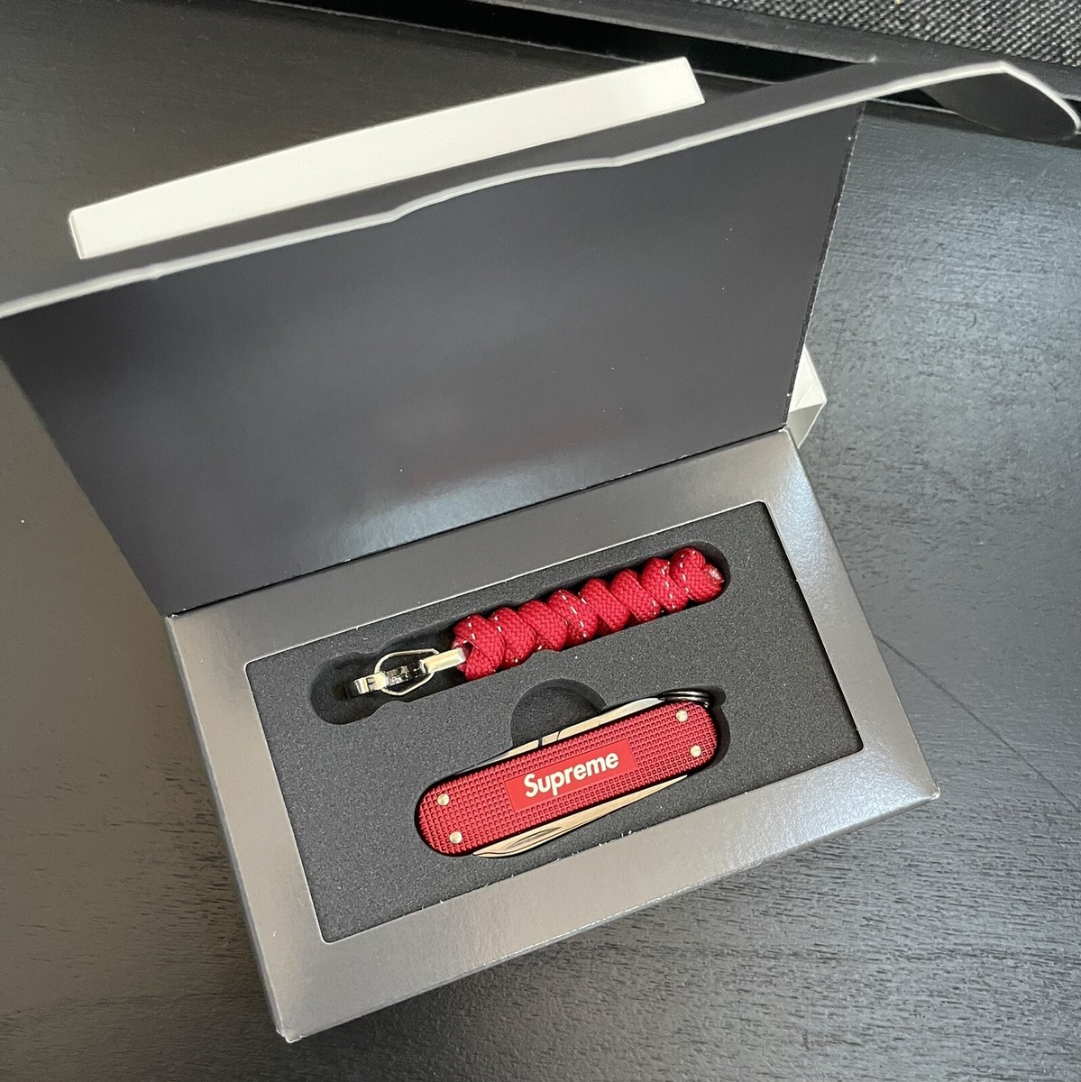 Supreme - Suprem Victorinox® Classic Alox Knife Supreme Victorinox Classic Alox Knife Red - SS19 - US