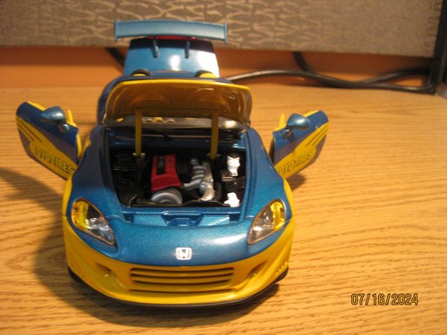 1/18 2002 HONDA S-2000, IN BLUE AND YELLOW, "FAST & FURIOS" ?- ERTL , NO BOX - Picture 13 of 21