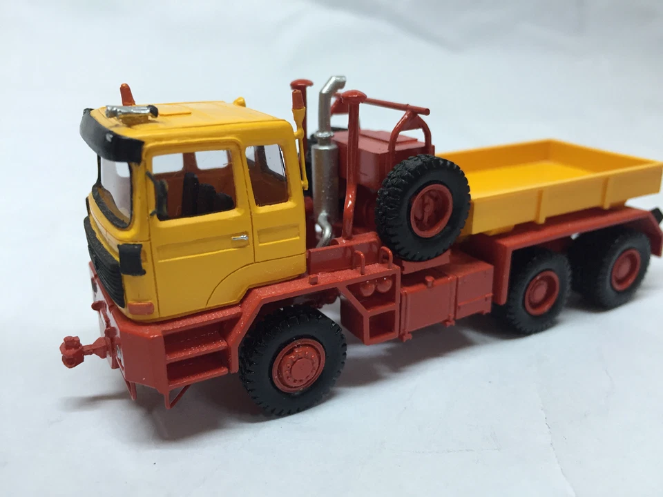 HO 1/87 Faun FZ 40.45/45 6x6 URSS - 1984 - Modelo de resina listo para usar Foto 2 de 4