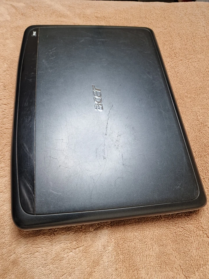 Acer Aspire 5720 Laptop Intel Core 2 Duo T7500 @ 2.20GHz 160Gb HDD Untested - Image 3 of 4