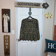 Pleione Anthropologie Blouse Small Floral Ruffle Flutter Boho