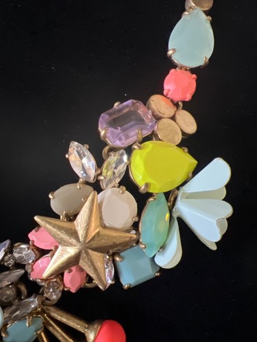 J. CREW Gorgeous SPRING BLOOM FLOWER Statement Necklace w/Crystals+Faux Beads - Picture 6 of 21