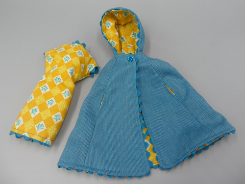 Ropa de muñeca de moda hecha a mano de 11,5": vestido de cambio mod y capa con capucha - azul amarillo - Imagen 5 de 6