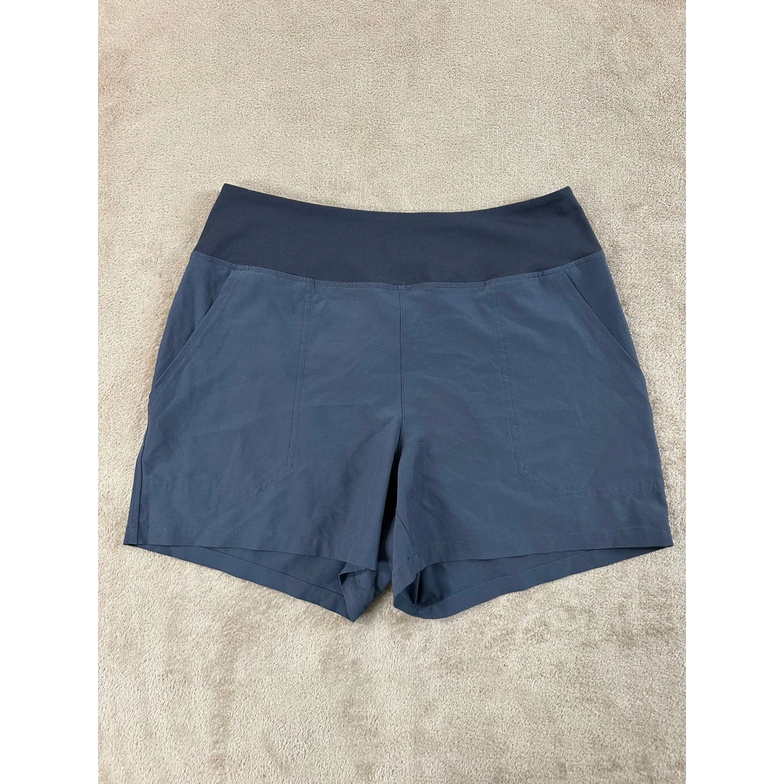 Patagonia Happy Hike Shorts 4" Women's Size M Blue Smolder EUC
Opens in a new window or tab
