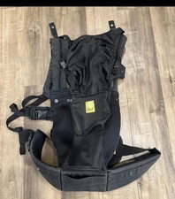 LILLEbaby baby carrier 