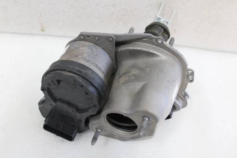 2020 2021 2022 2023 TESLA MODELO Y MONTAJE REFUERZO FRENO 1188671-00-A Foto 2 de 4