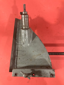 BENCHMASTER MILLING MACHINE KNEE AND LEAD SCEW ASSEMBLY
