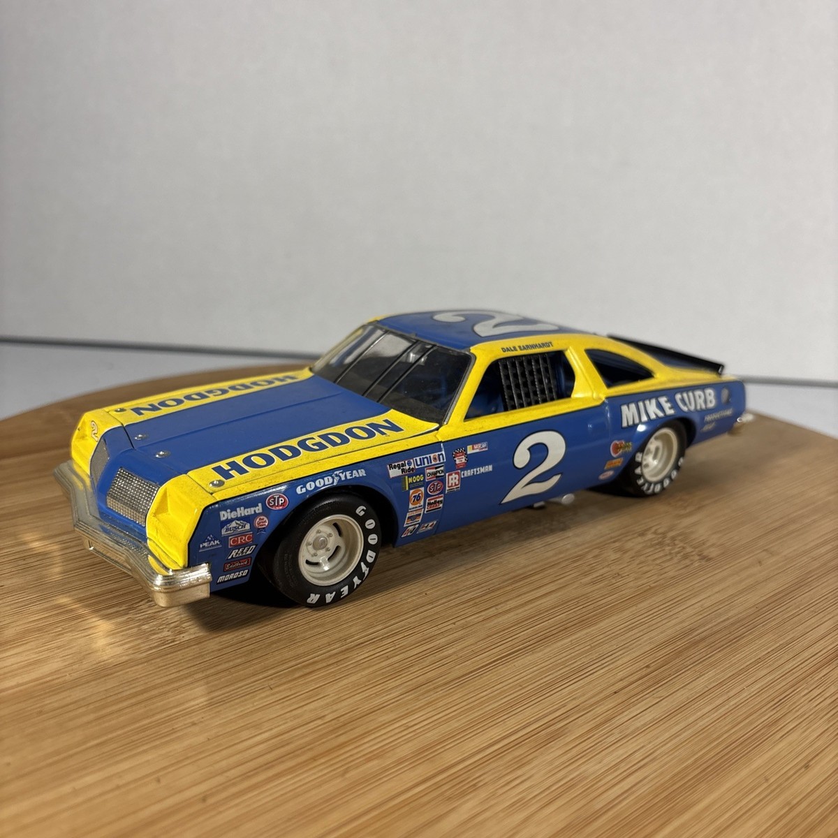 Vintage Dale Earnhardt #2 Hodgdon Mike Curb 1/24 Scale