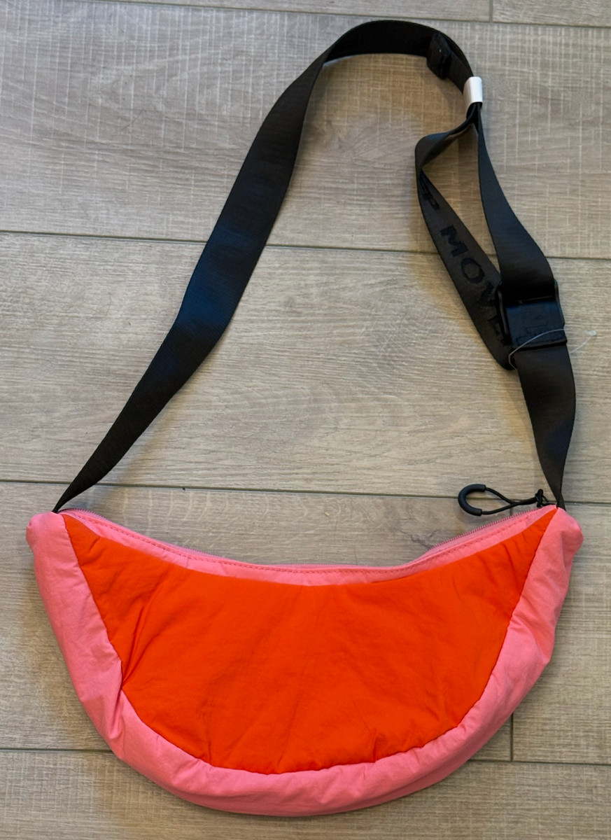 NEW FREE PEOPLE FP MOVEMENT HIBISCUS NOTHING BUT NET SLING CROSSBODY BAG View 3