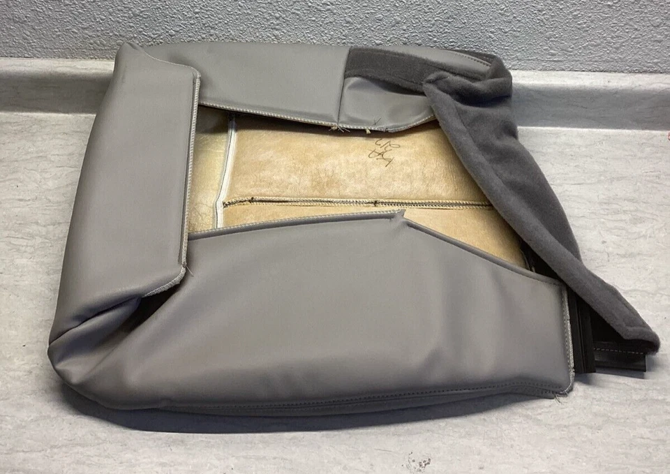 Lincoln Town Car 2002 OEM asiento delantero derecho cubierta inferior YW1Z-5462900-EAB Foto 3 de 3