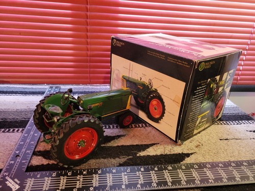 Ertl Oliver Row Crop 77 1/16 Diecast Farm Tractor Replica Collectible - Picture 6 of 11