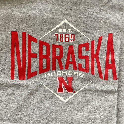 NWT Men’s Champion Nebraska Huskers T-shirt Size Large Grey - Picture 6 of 11