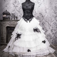 Vintage Gothic Beaded Appliques A-line Wedding Dresses Corset Lace Bridal Gowns