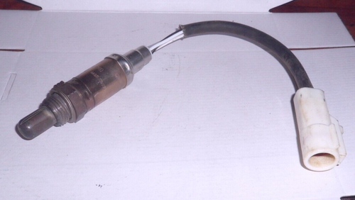 1986 - 1993 Ford Mustang OEM Bosch Oxygen Sensor #F1UF-9F472-AA F-150 Bronco 302 - Picture 2 of 6