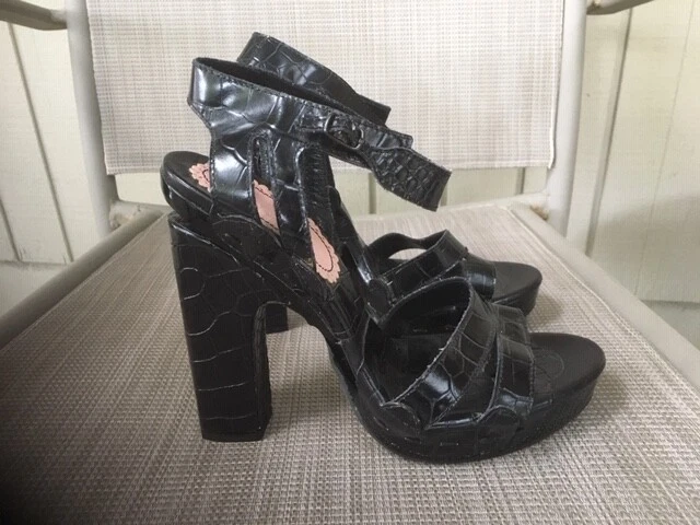 Black croc heels deals