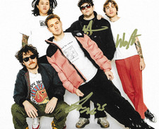 * MILITARIE GUN * signed 8x10 photo * GOD SAVE THE GUN * IAN SHELTON * COA *