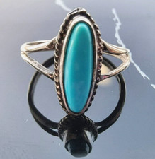 SOUTHWEST VINTAGE 925 STERLING SILVER  13x 4 mm. TURQUOISE RING SIZE 5.25