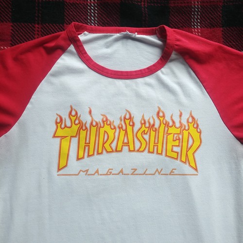 T-shirt rivista Thrasher vintage anni 90 Y2K bianca con scritta Thrasher Flame - Foto 2 di 6