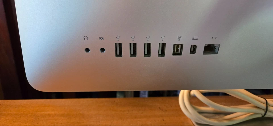 Apple iMac Desktop Computer Model A1311 21.5" For Parts Or Repair w/ Power Cord - Image 3 of 4