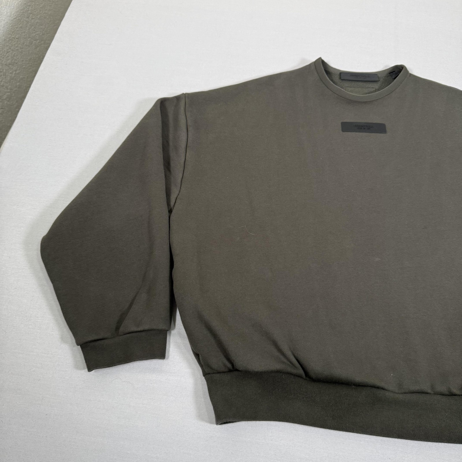 Essentials Sweatshirt Mens Small Gray Fear Of God Crew Neck Pullover Sweater