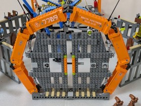 LEGO Exo-Force Sentai Fortress 7709 In 2006 Retired w/o Box